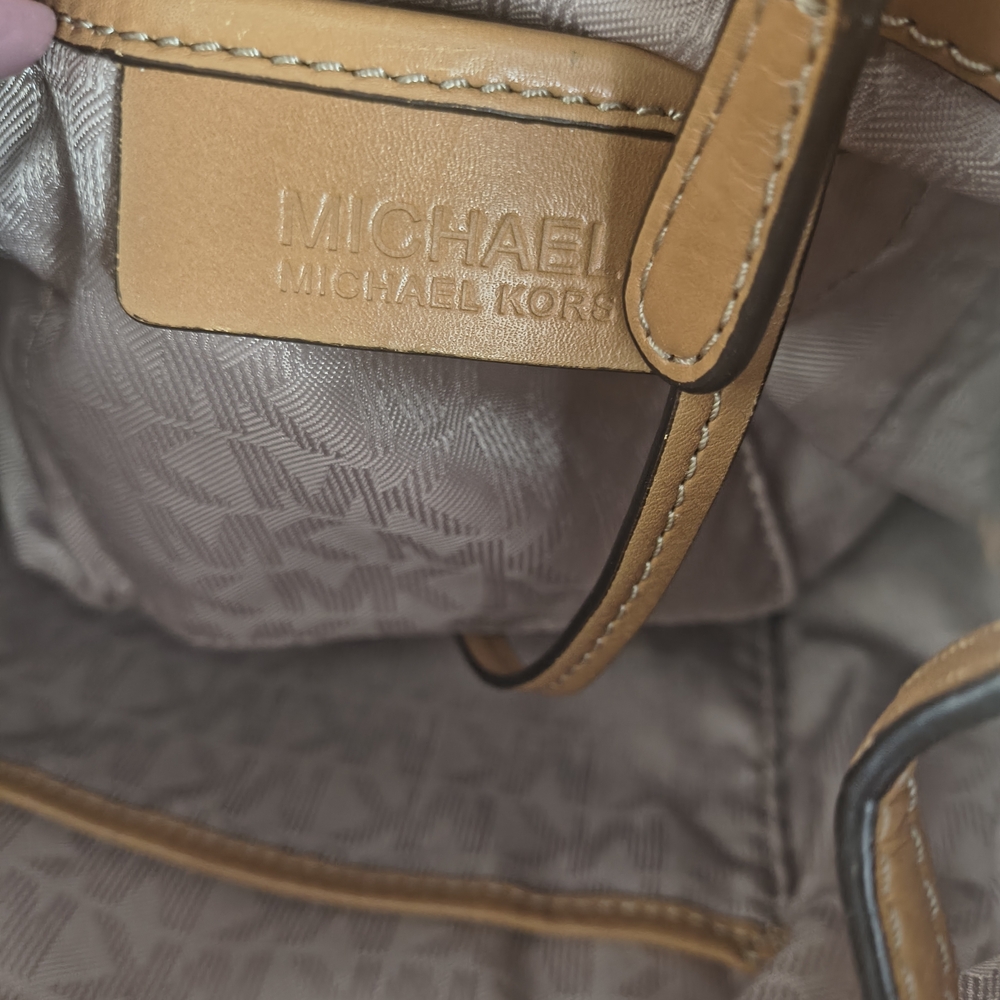 Elegant Brown Suede Backpack - Picture 9 of 15